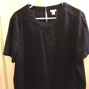 Blouse with lace detail